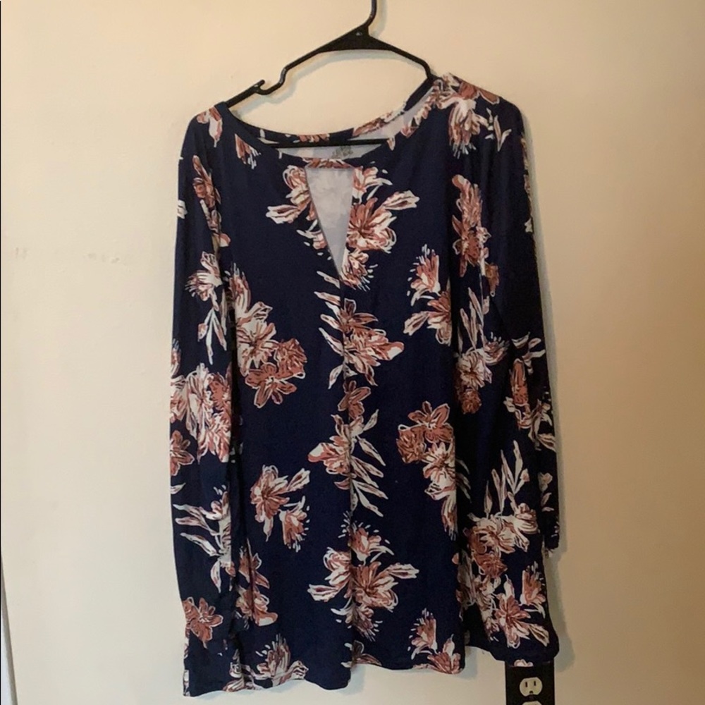 Dress with flowers.